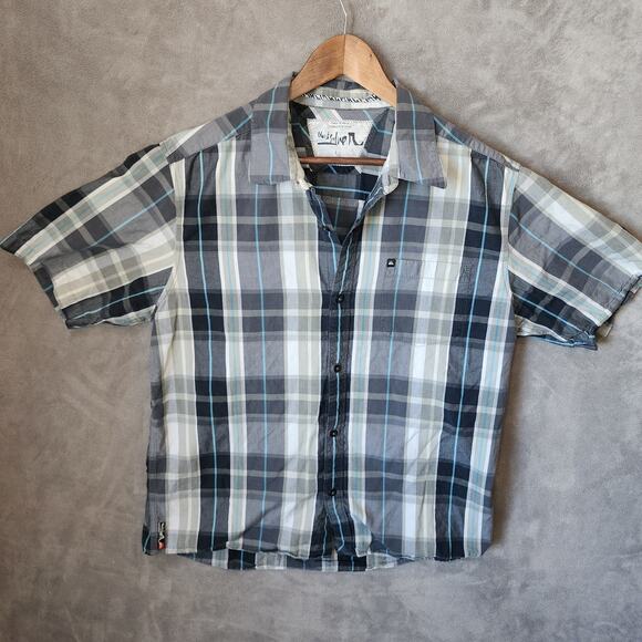 Quiksilver Men's Large Black, White, Blue Plaid Short Sleeve Shirt Casual - Picture 1 of 5